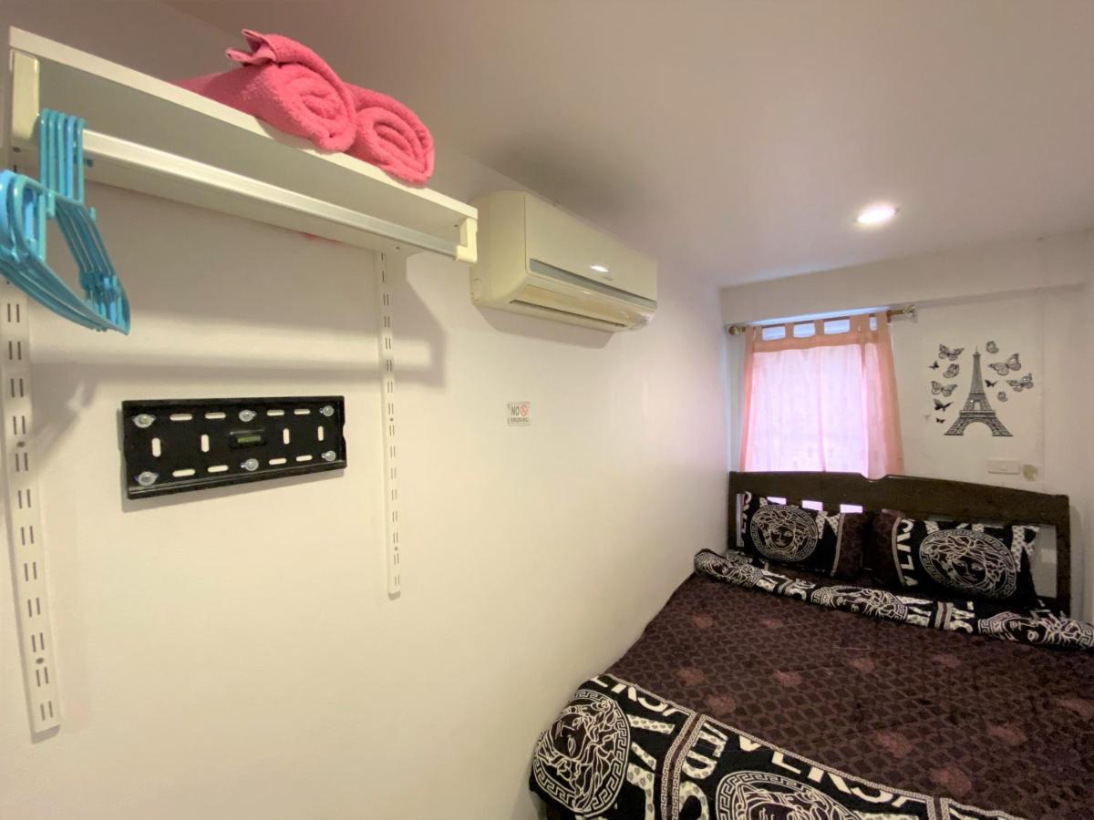Som Guesthouse Patong Esterno foto